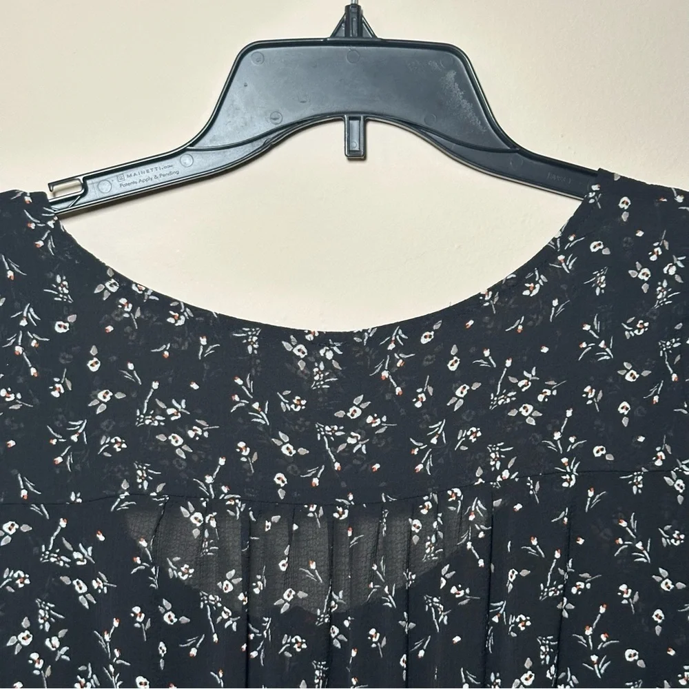 Free People Floral Black Women's Smocked Ruffled Cutout Front Tie Blouse Large